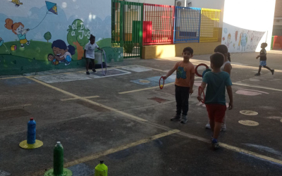 Actividad 3: Deporte al aire libre en el patio