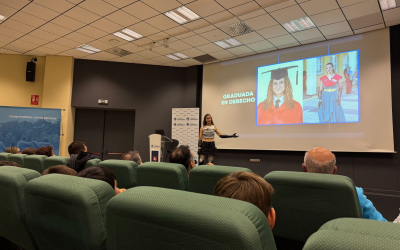 Actividad 13: Charla con Sarah Almagro